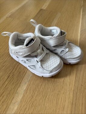 Nike Baby White Mesh & Strap Sneakers